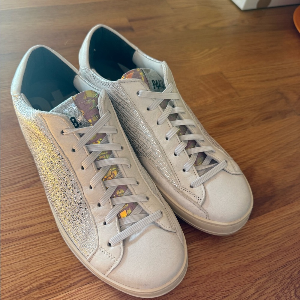P448 John Sofa Sneaker White, Silver, Irridescent